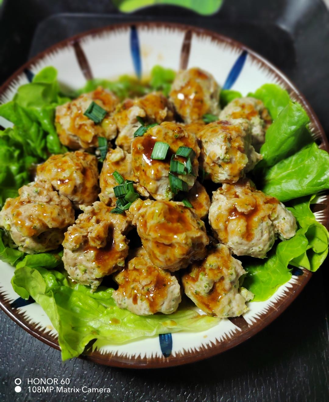 清蒸藕丁肉丸子