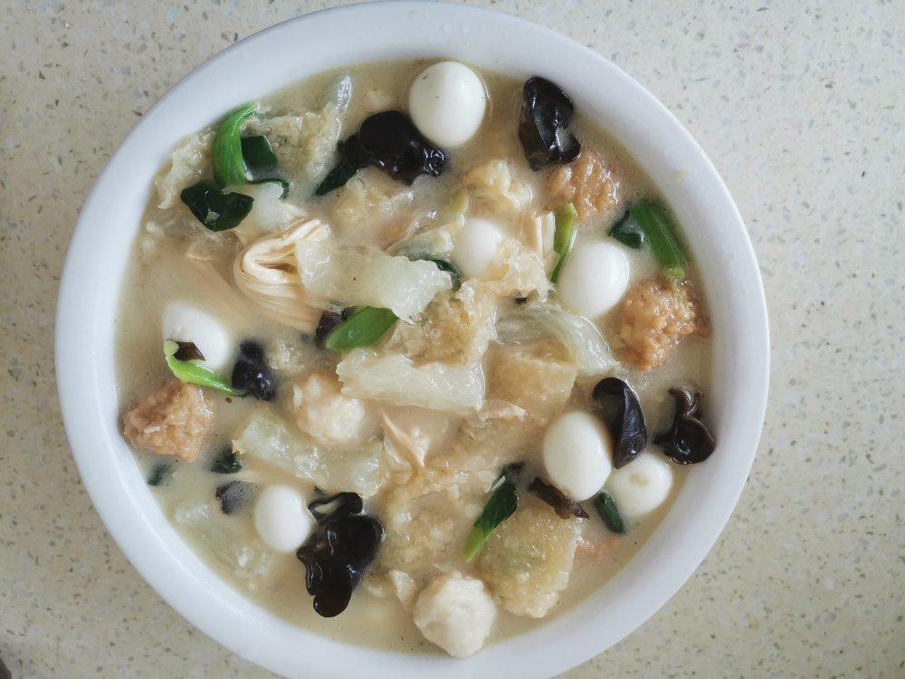 万人中央我独殇-做的杂烩汤