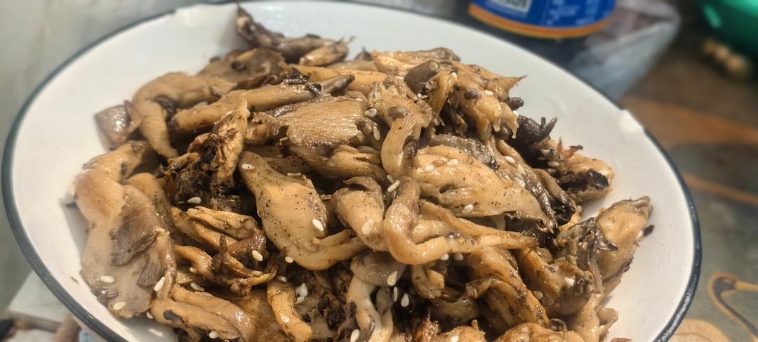 干煸平菇（有肉的味道）
