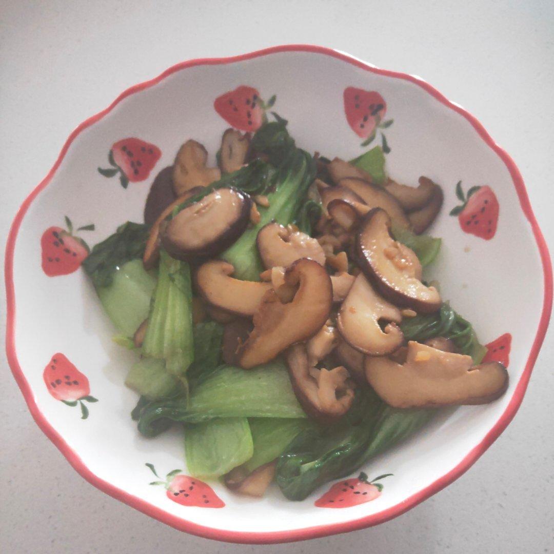老丁的私房菜-香菇炒油菜