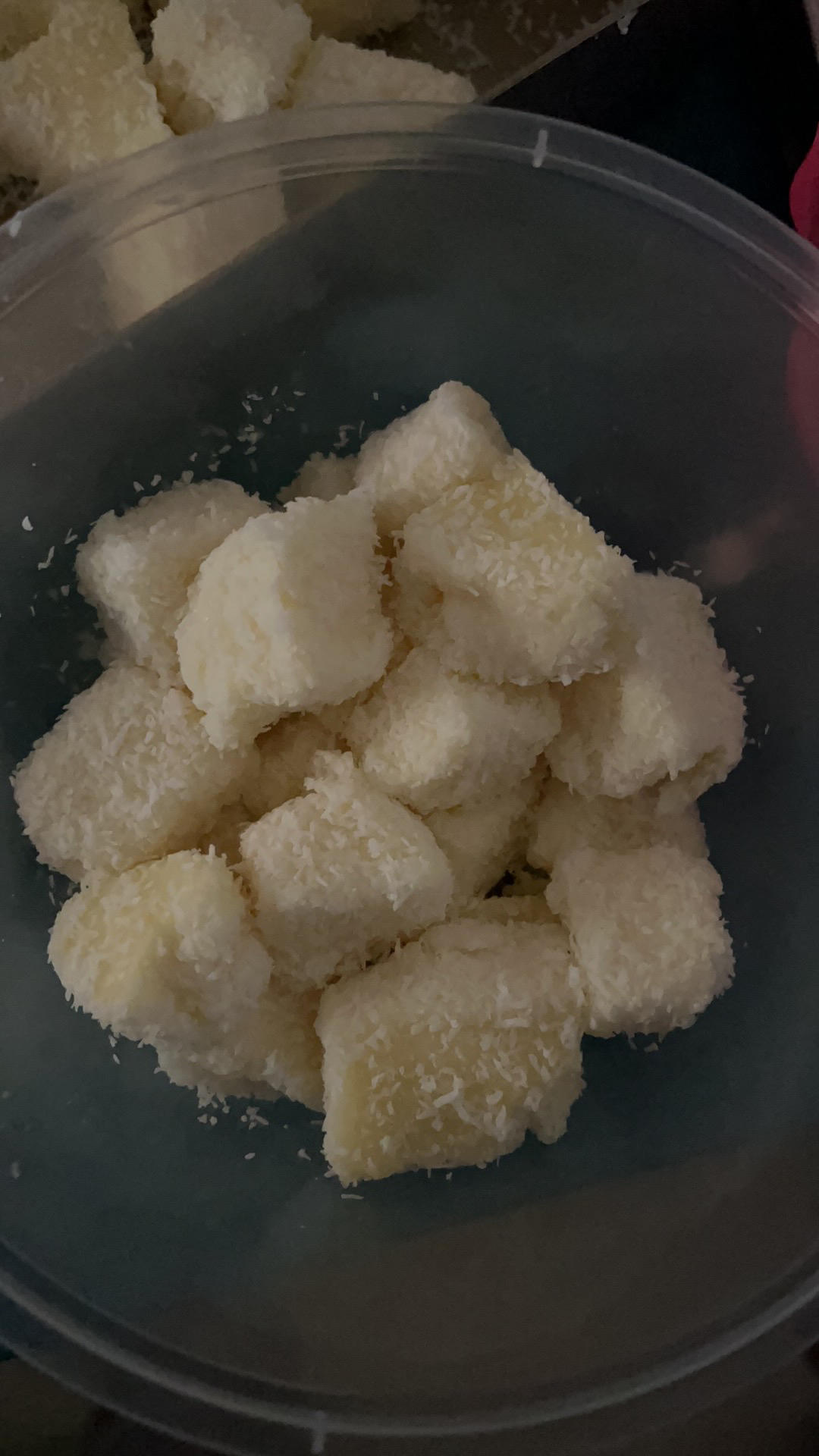 完胜85度C牛奶椰丝小方