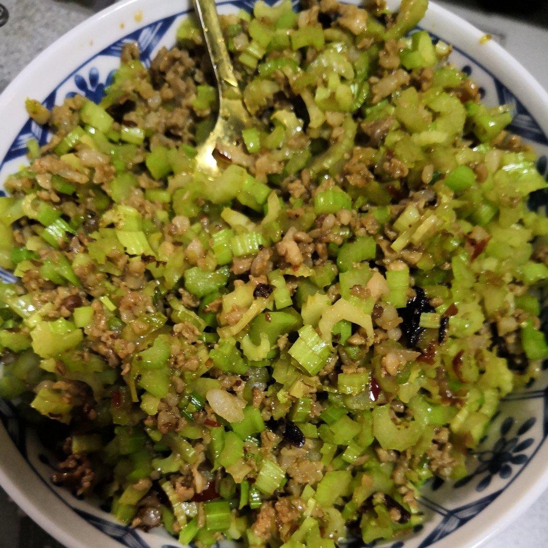 烂肉芹菜