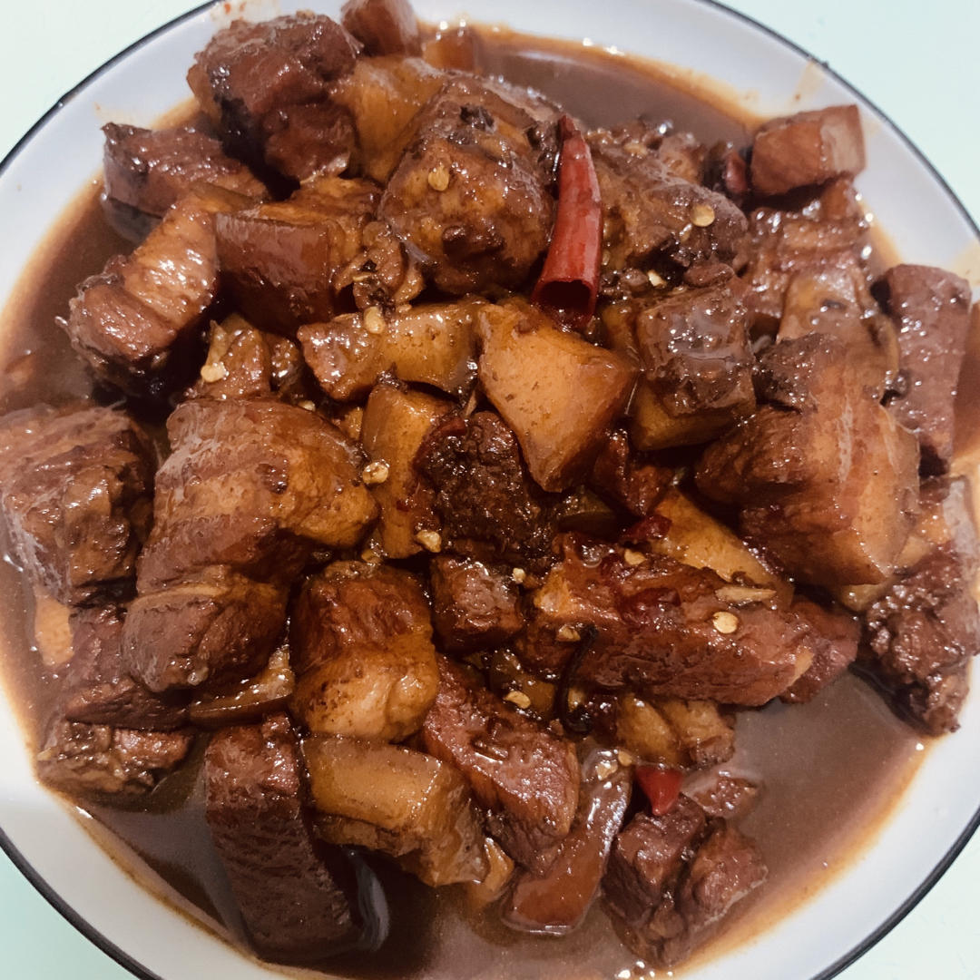 不焯水不放油的家常红烧肉