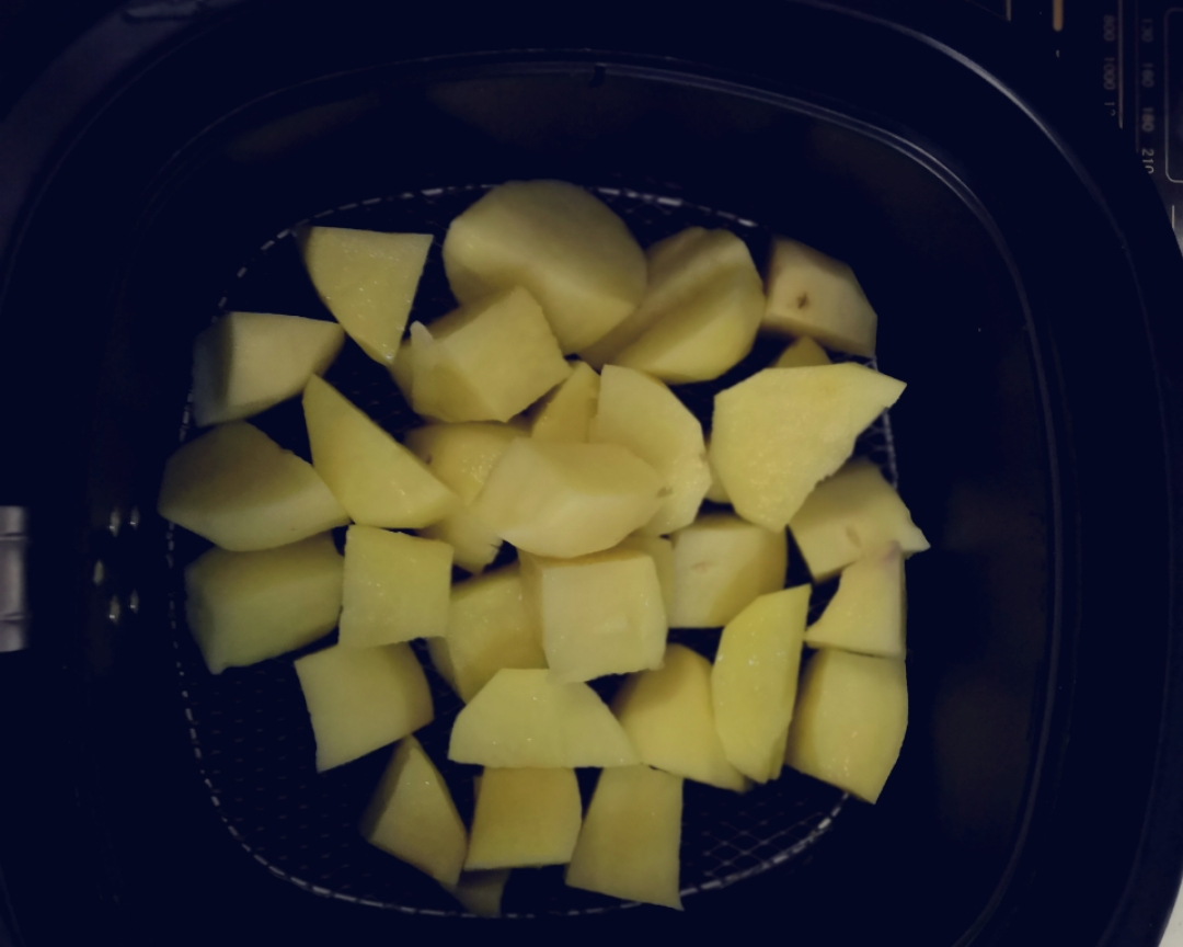 好吃好做的土豆炖牛肉的做法 步骤3