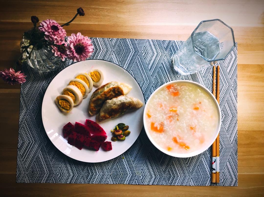胡萝卜瘦肉粥