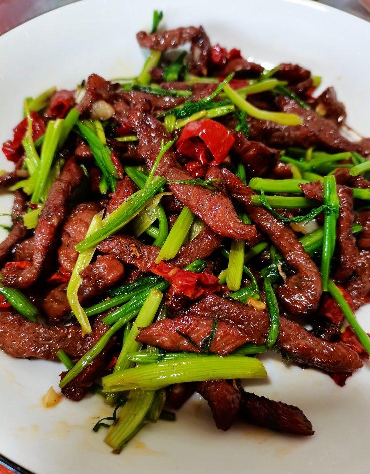 小炒牛肉