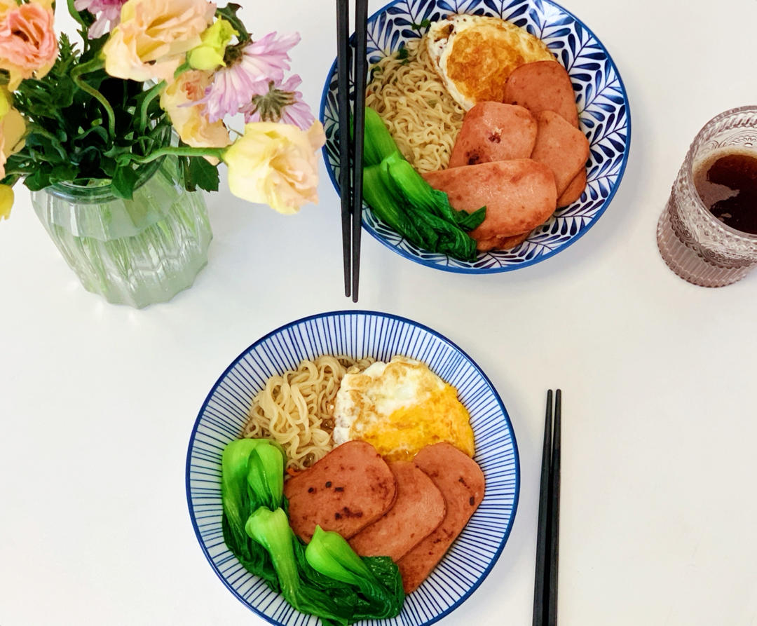 十分钟搞定 早餐 港式餐蛋面