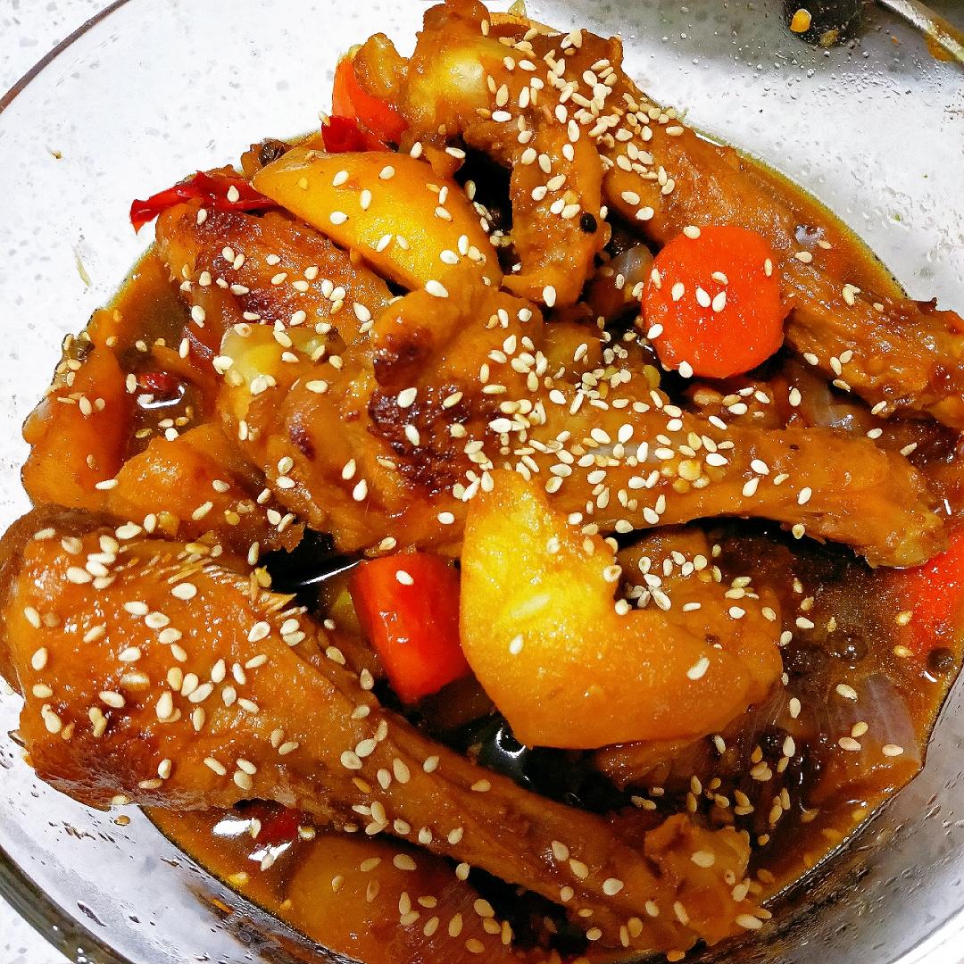 妹妹の无油土豆炖鸭翅根