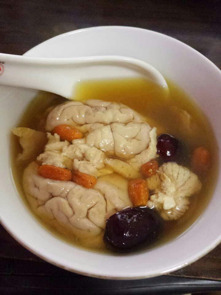 我那么大一条猫尾巴呢做的天麻炖猪脑