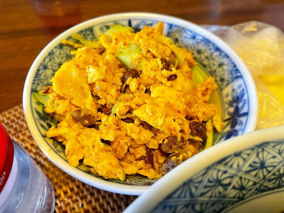 炒｜盐豆炒鸡蛋Scrambled Eggs with Salt Beans