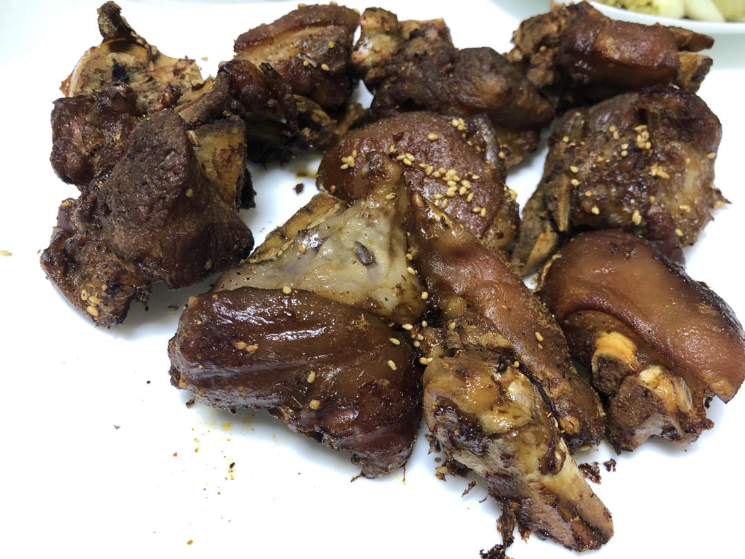 香酥烤猪蹄
