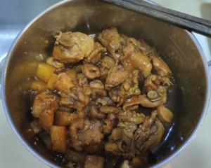 电煮锅版：香菇土豆焖鸡的做法 步骤18
