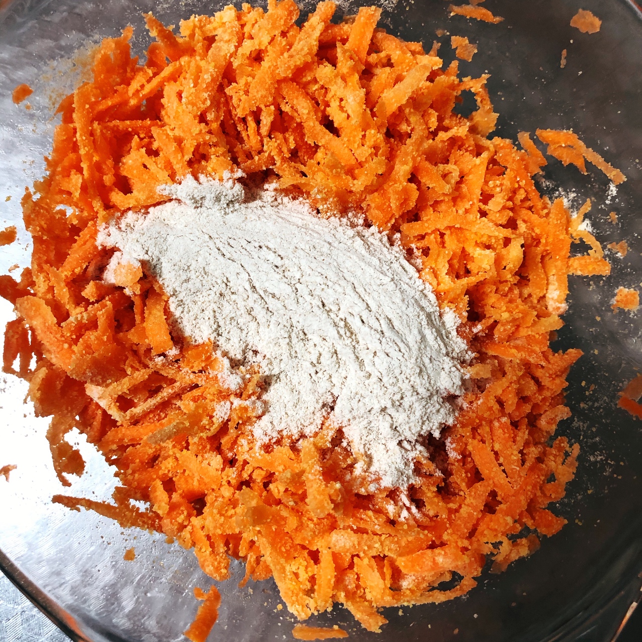 一口就忘不了的粉蒸胡萝卜🥕超快手低脂低卡减脂营养餐🥣（豫菜风味）的做法 步骤5