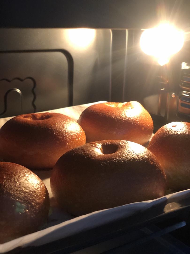 培根芝士碱水贝果