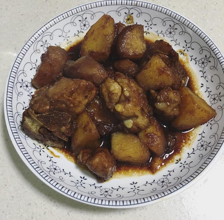 红烧排骨土豆