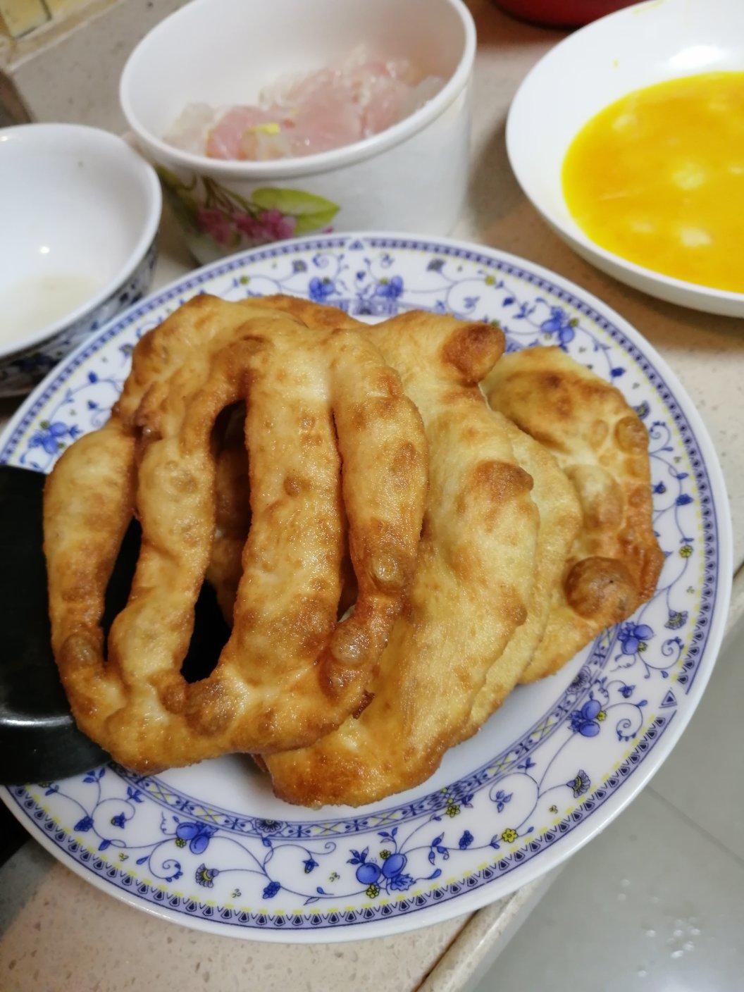 【炸油饼】从老妈那里偷师学来的配方（不加泡打粉）