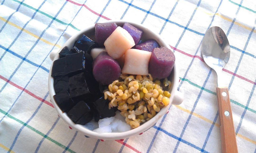 家庭作坊山寨版鲜芋仙！XDD的做法