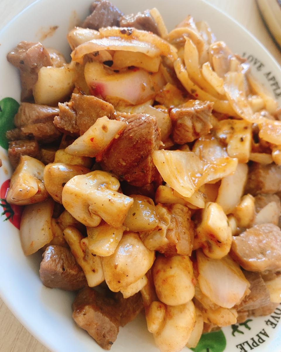 黑椒口蘑牛肉粒的全部作品