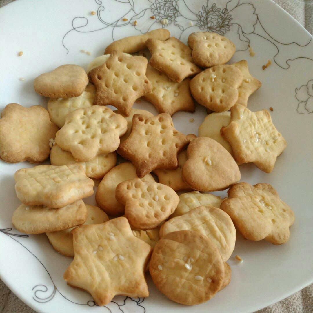 若萱a做的牛奶饼干