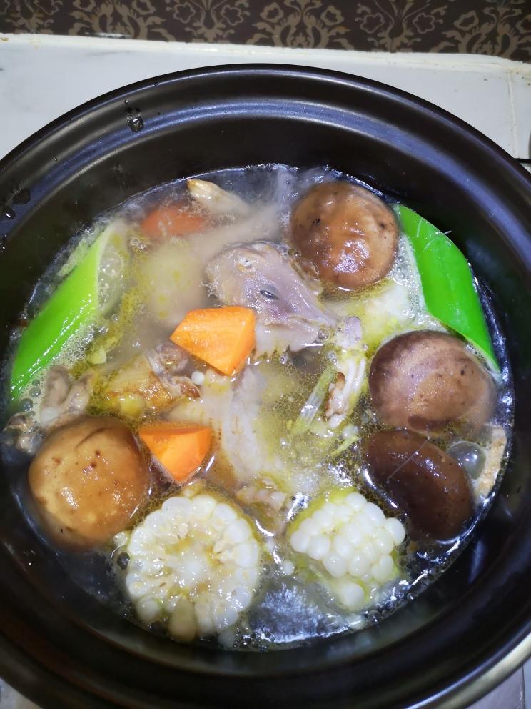 蔬菜鸡汤的做法