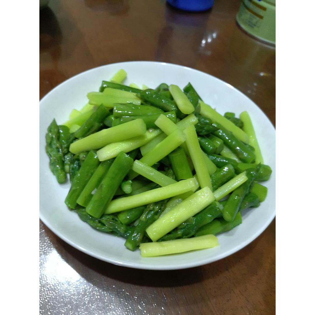 清炒芦笋