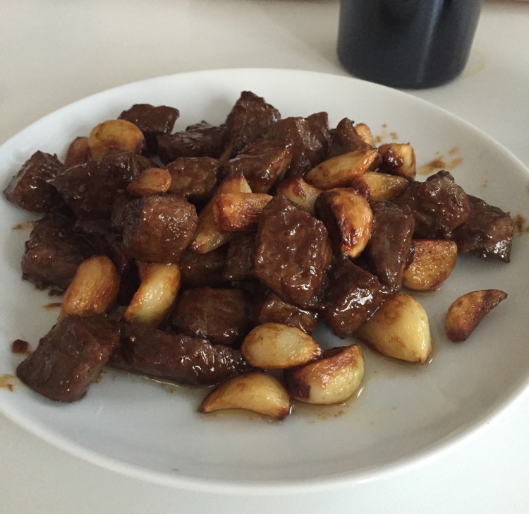 黑蒜子牛肉粒