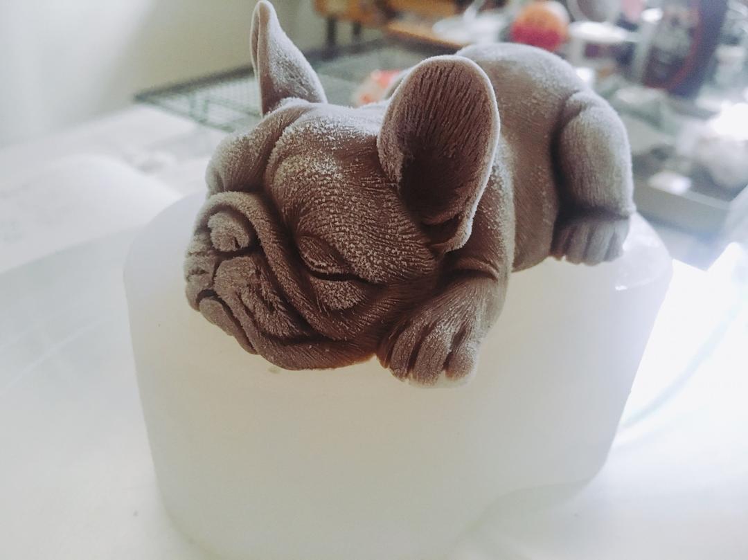 小阿星星做的法斗巧克力慕斯蛋糕