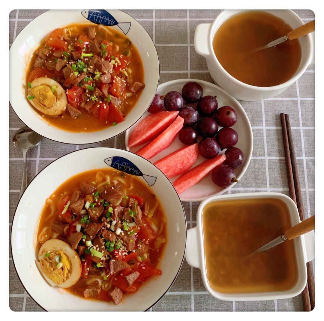 简单又好吃西红柿牛肉面