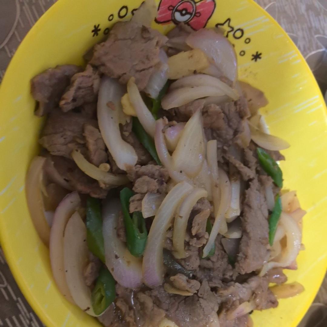 老少皆宜的一道“青椒洋葱爆炒牛肉”