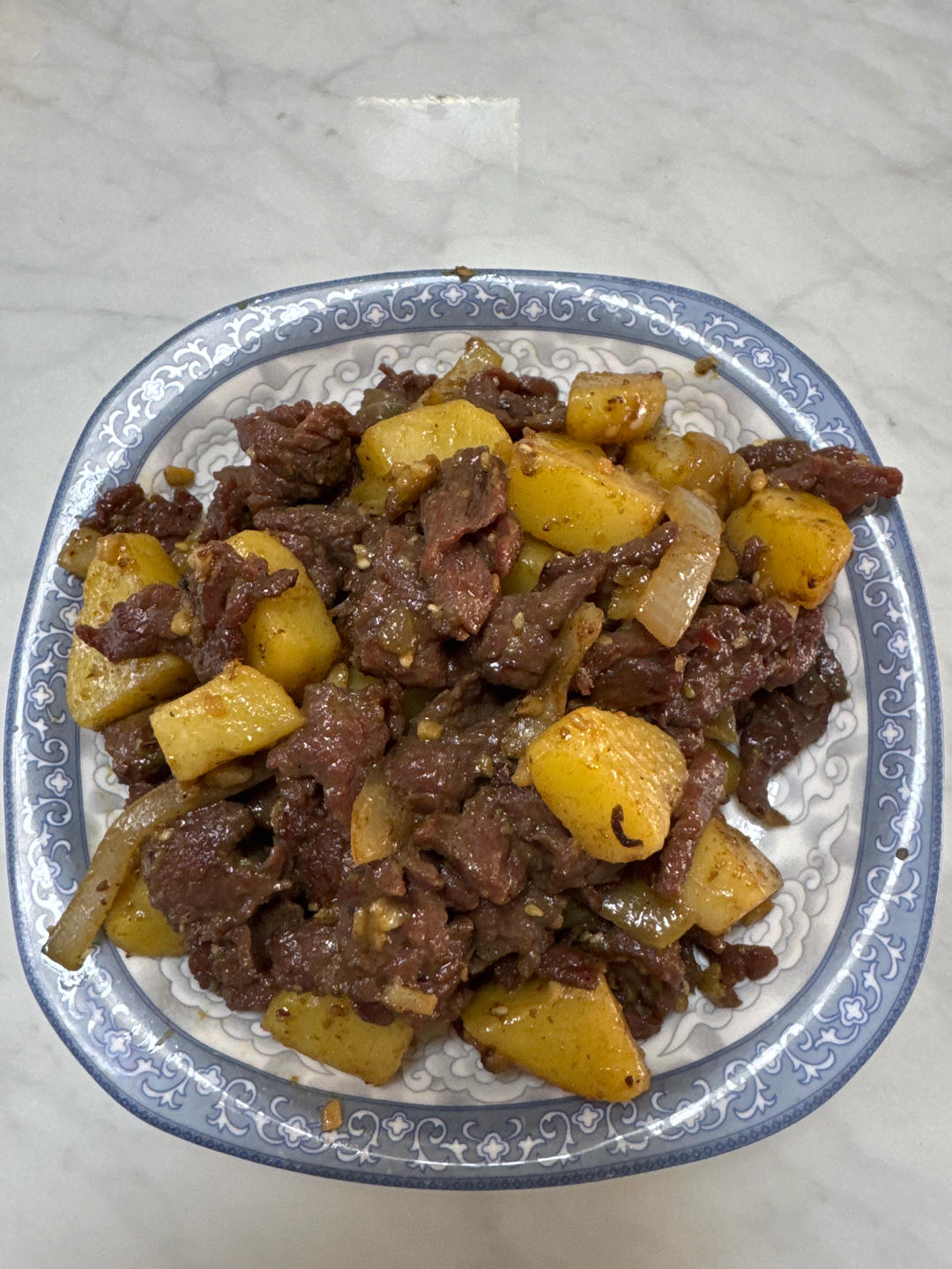 洋葱爆孜然牛肉