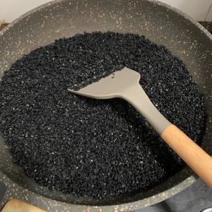 黑芝麻粉|三黑粉•黑芝麻黑豆黑米奇亚籽粉的做法 步骤2