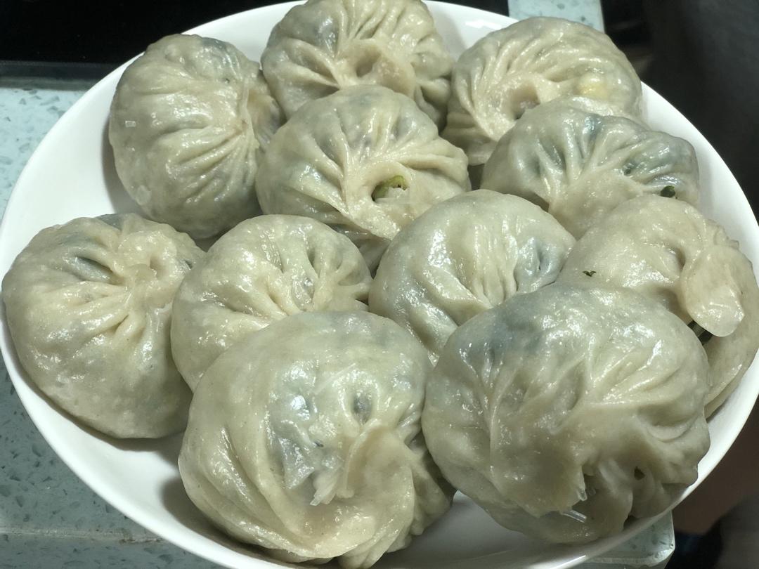 宝宝辅食之不发面版小白菜虾皮包子，做早餐午餐晚餐都不错的选择，不发面超级快手