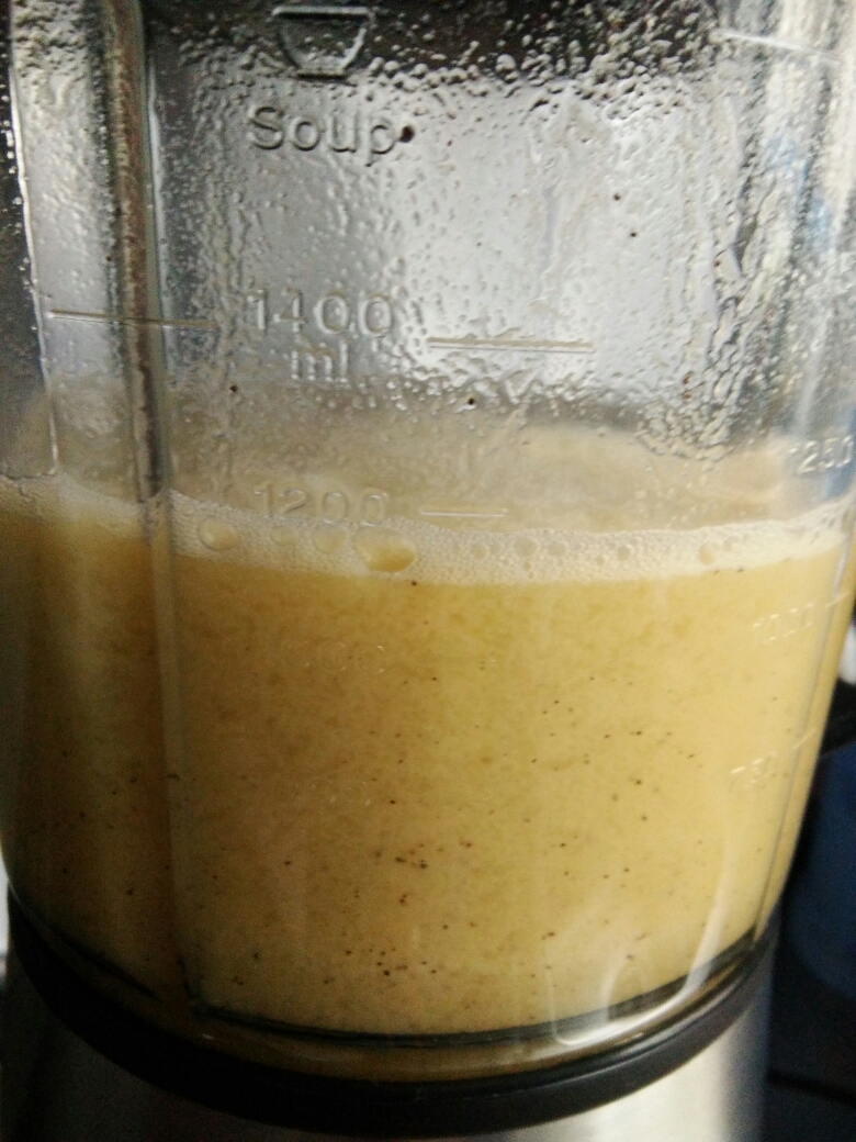百香果牛奶枣雪梨汁（破壁机版）的做法