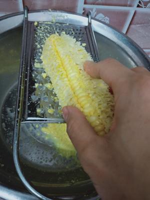快手玉米羹（无需料理机榨汁机）的做法 步骤3