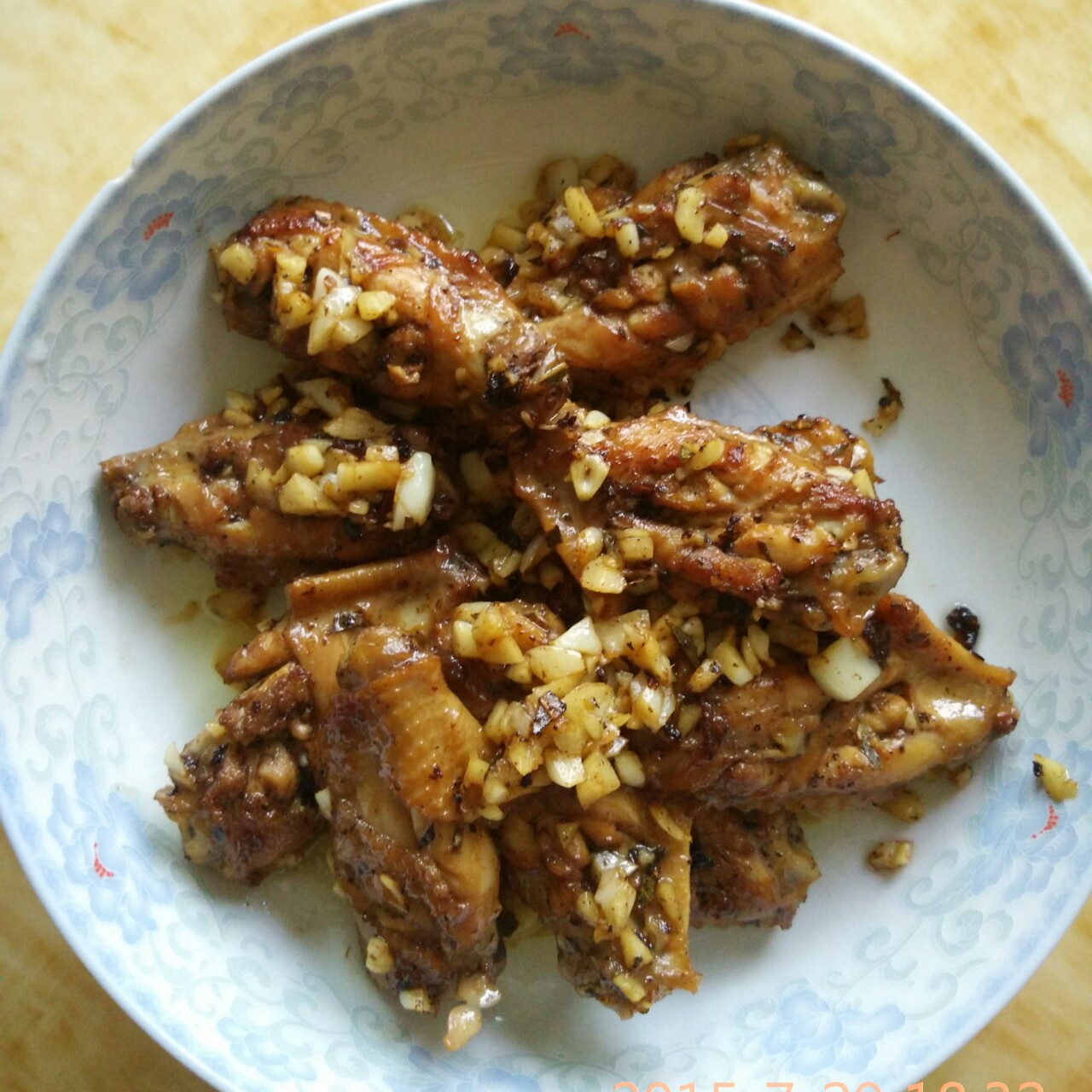 蒜香鸡翅
