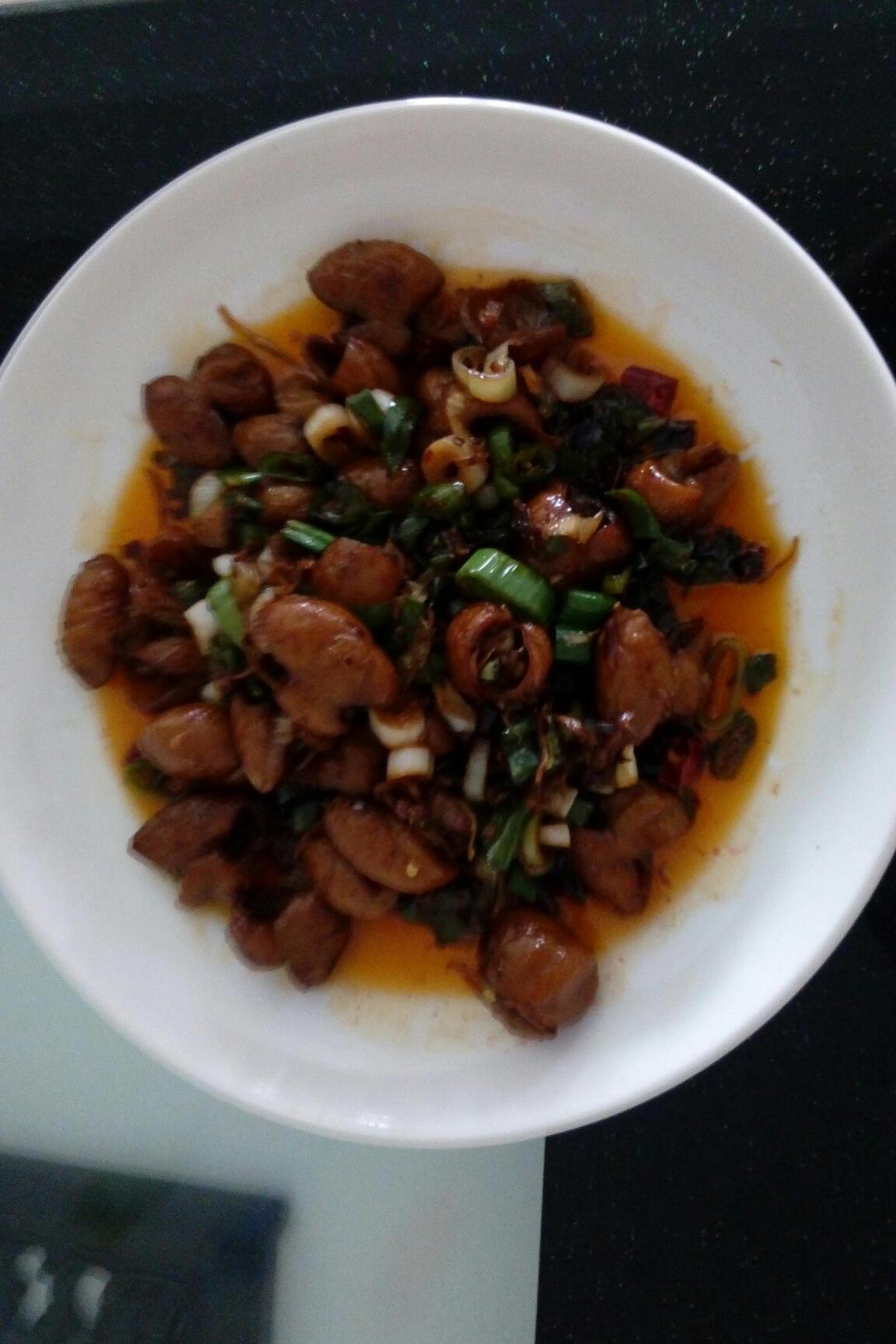 好吃到爆火爆肥肠