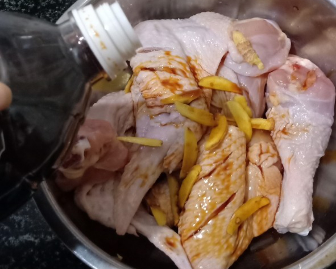 空气炸锅——美味烤全翅和烤鸡大腿的做法 步骤3