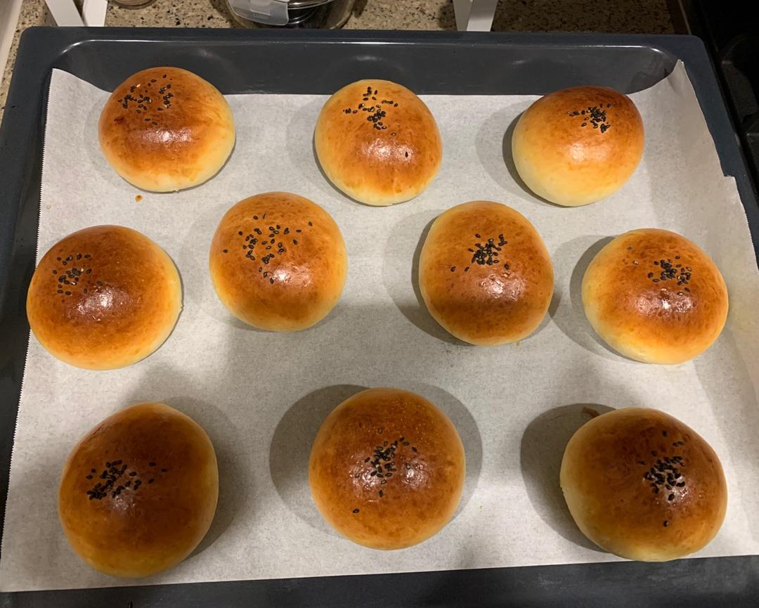 简单易做的豆沙小餐包