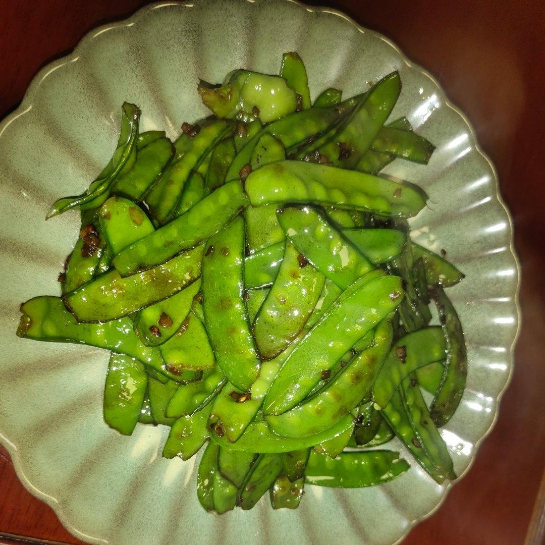 清炒豌豆荚