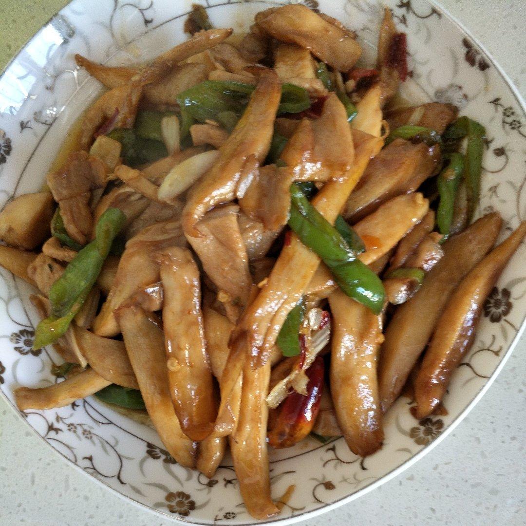 手撕杏鲍菇炒肉