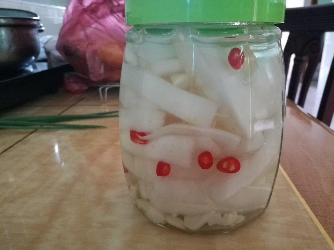 腌酸萝卜