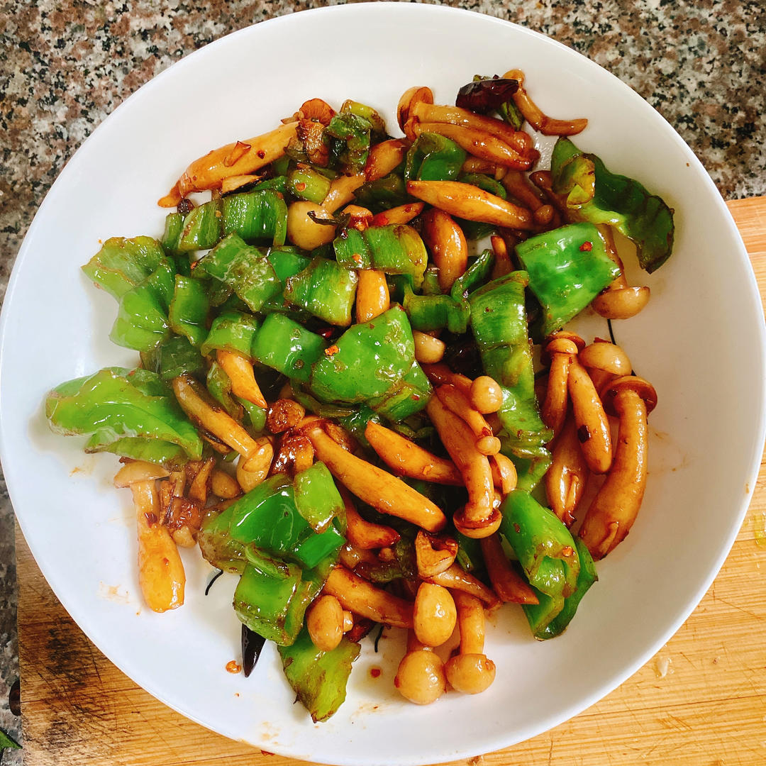 海鲜菇炒青椒