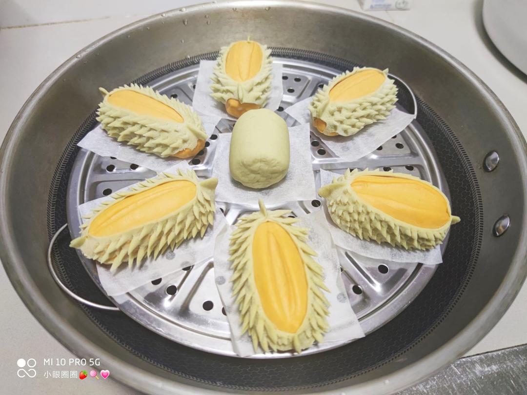 小眼圈圈1做的榴莲馒头一次发酵快手版零失败