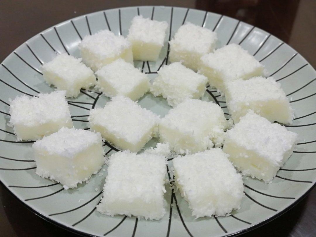夏日小甜品❗️牛奶椰蓉小方