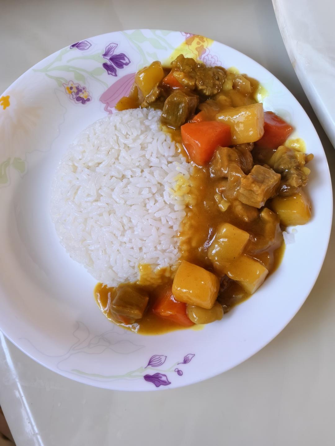 咖喱牛肉炖土豆