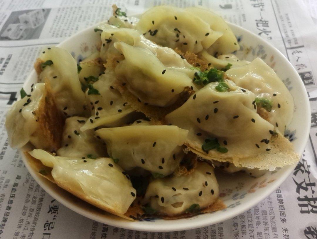 莲藕猪肉饺子（附生煎饺子方法）