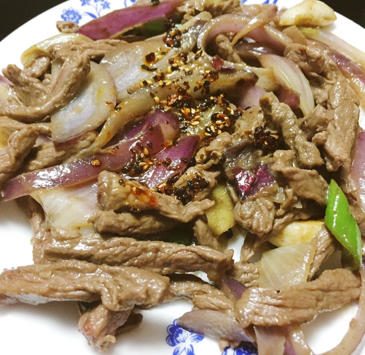 洋葱炒牛肉