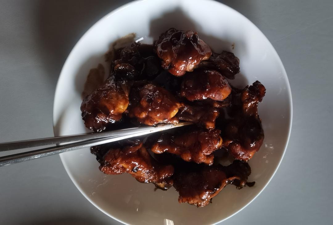 小美红烧鸡翅根