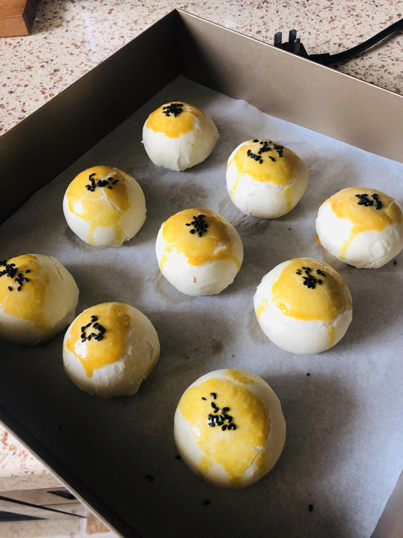 层层酥脆的完美蛋黄酥