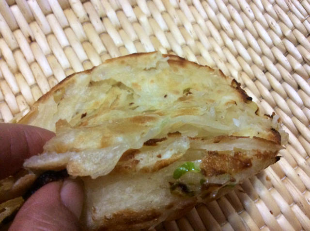 手抓饼/葱抓饼 Taiwan Style Pancakes